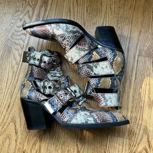 Jeffrey Campbell Caceras Boot Snake Buckles Size 8